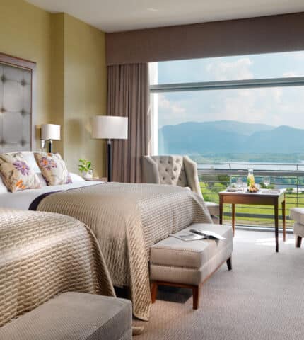 Lake Side Family Room new